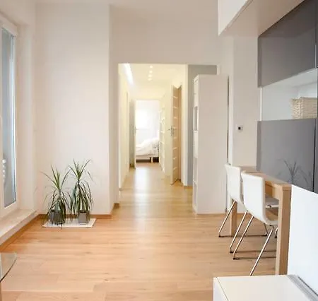 Modern & Functional Wwa Warsaw