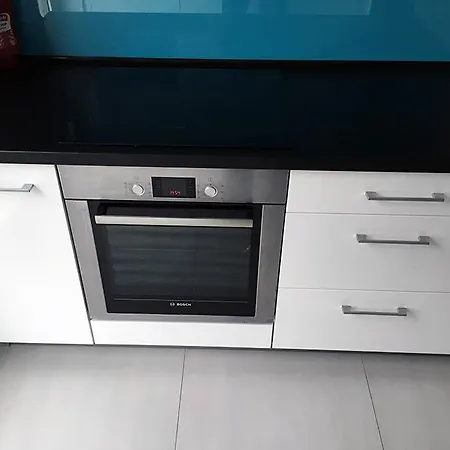 Modern & Functional Wwa Apartment