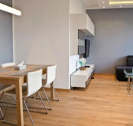 Modern & Functional Wwa Apartment