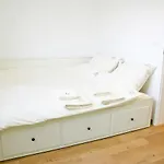 Modern & Functional Wwa Lejlighed *